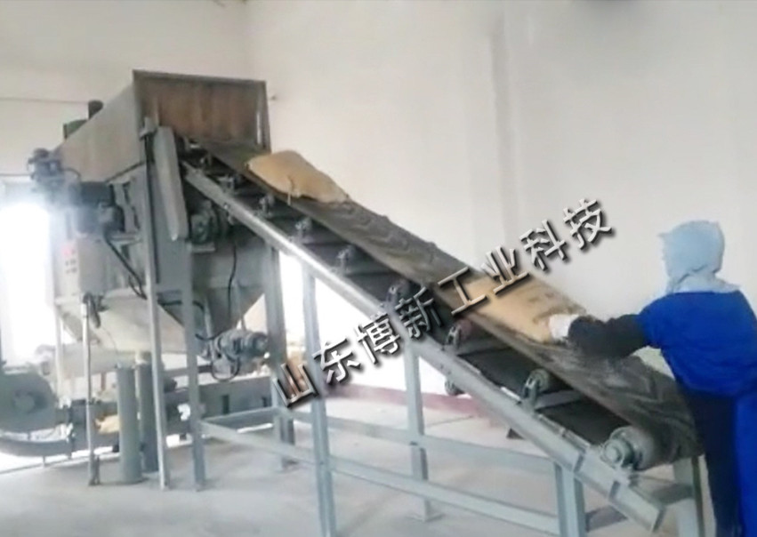 石灰粉破袋機(jī)，自動(dòng)破包站優(yōu)勢(shì)